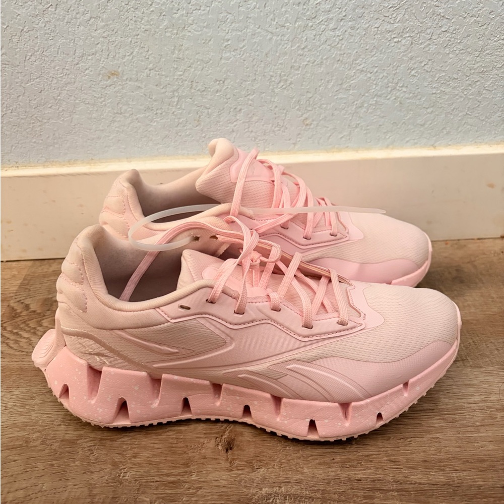 Reebok Women's Light Pink Athletic Sneakers